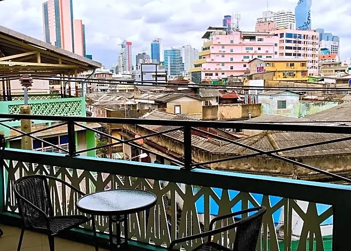 Urban Albergue